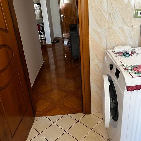 Appartamento Incantevole Con Posto Auto Privato Vlorë Exteriör bild